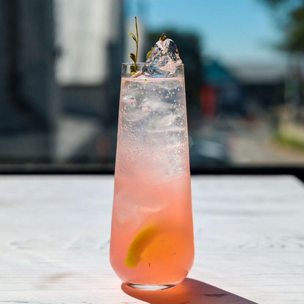 Escape to the tropics with this refreshing Gin Cocktail!