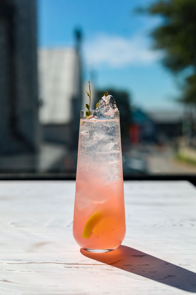 Escape to the tropics with this refreshing Gin Cocktail!